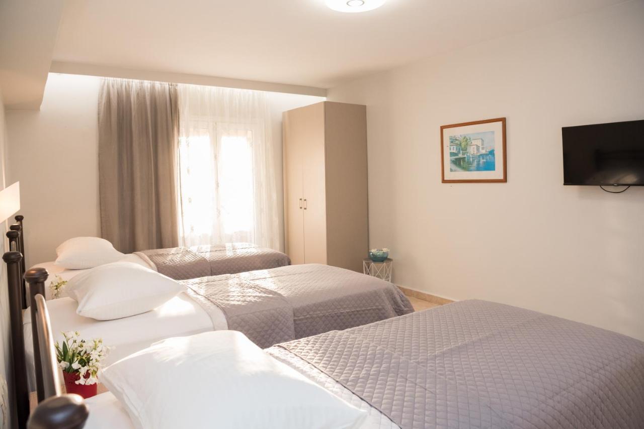 Aparthotel Avyssos Residents à Kalamákion Extérieur photo