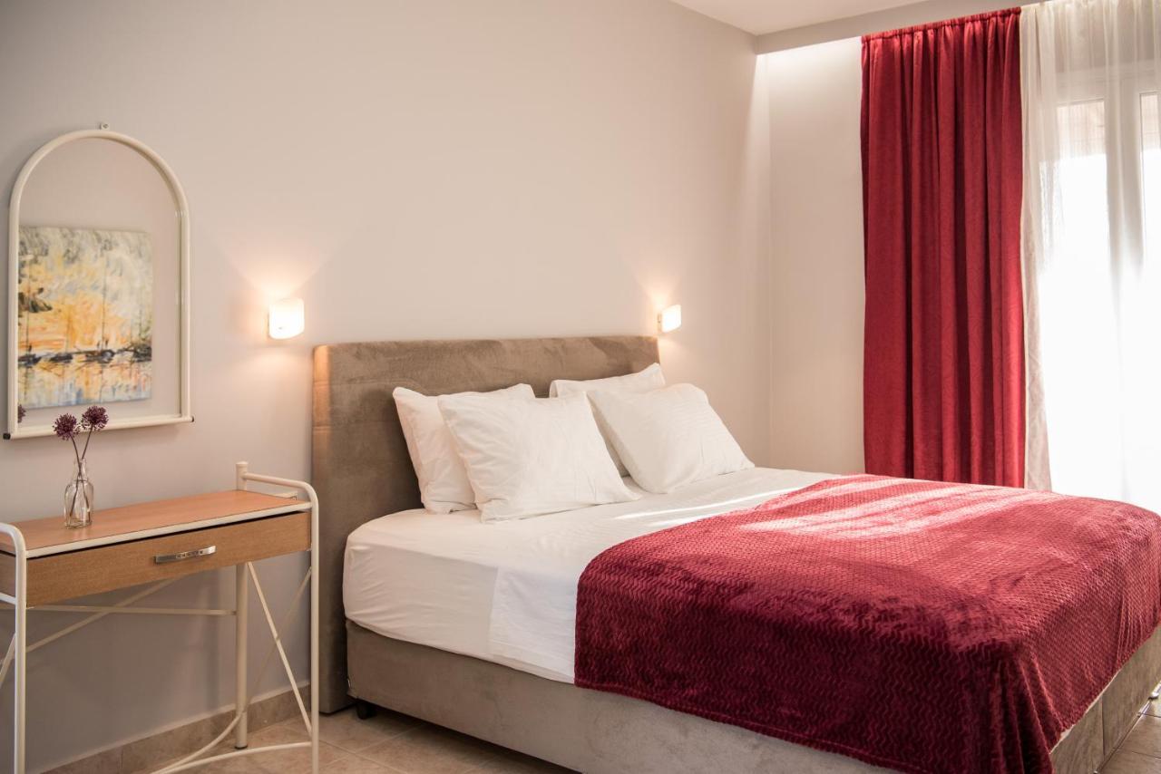 Aparthotel Avyssos Residents à Kalamákion Extérieur photo