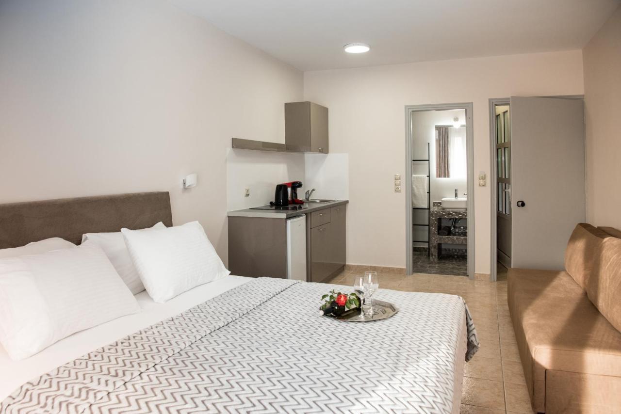 Aparthotel Avyssos Residents à Kalamákion Extérieur photo