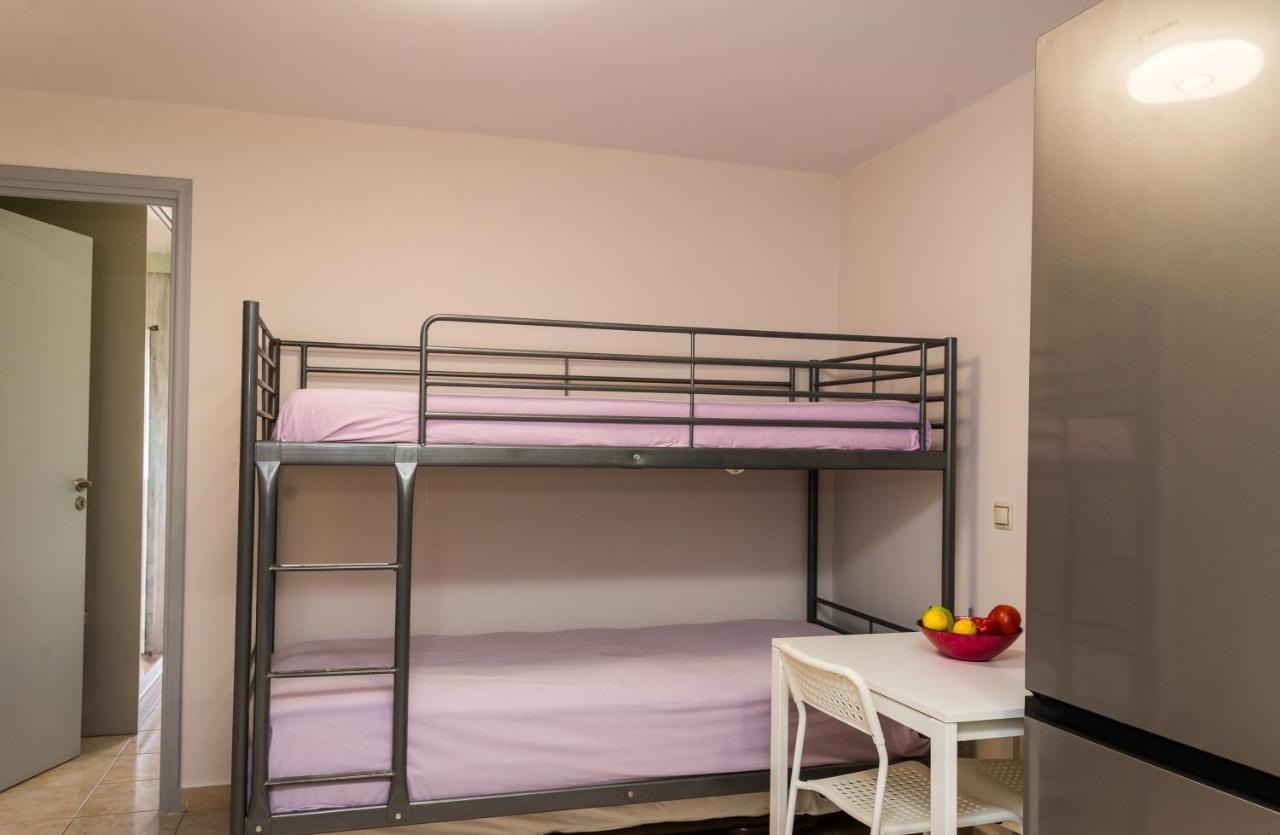 Aparthotel Avyssos Residents à Kalamákion Extérieur photo